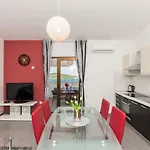 Dora * Ražanj