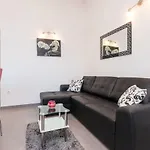 아파트 Dora *