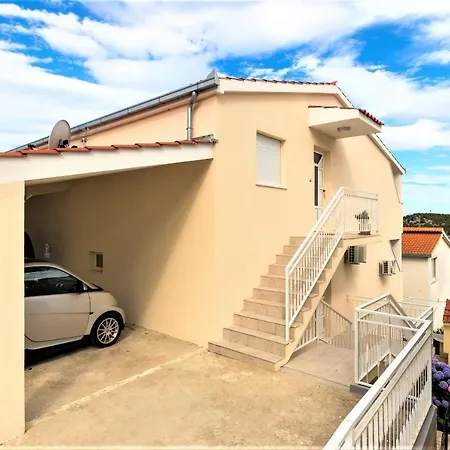 Apartmán Dora *