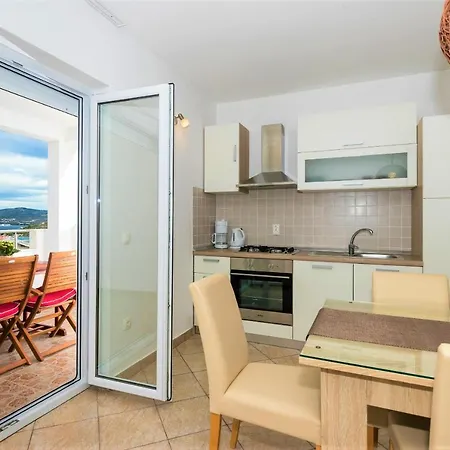 Dora Apartmán Ražanj