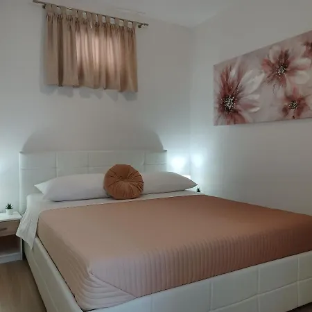 Apartmán Dora *
